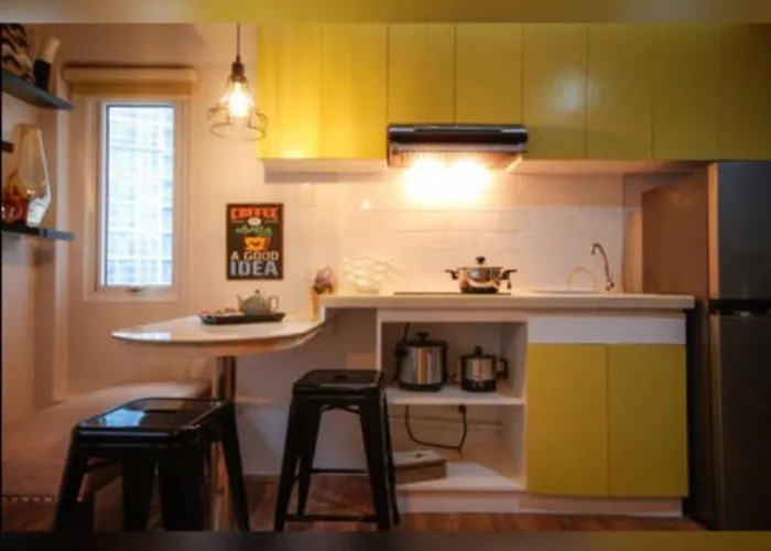 Apartahotel New And Affordable 2br Loft At The Bgc 200mbps Wifi Manila